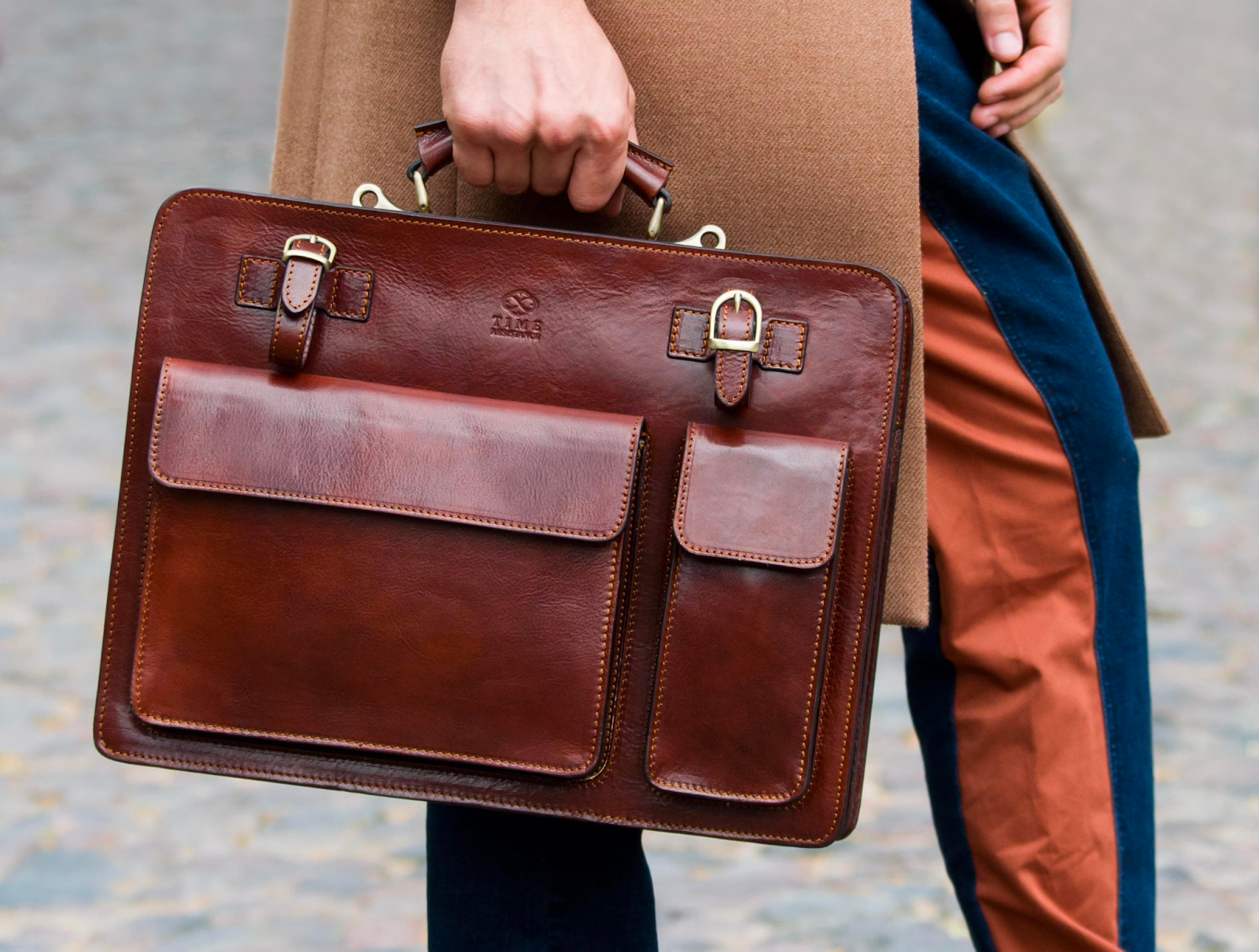 briefcase-4