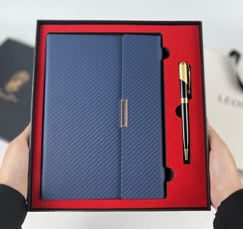 Bộ Quà Tặng Sổ Da Leon Dio Lapis Lazuli Black