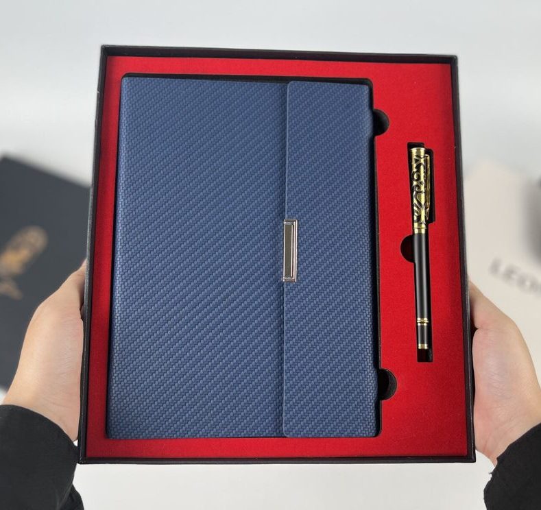 Bộ Quà Tặng Sổ Da Leon Dio Classic Royalian