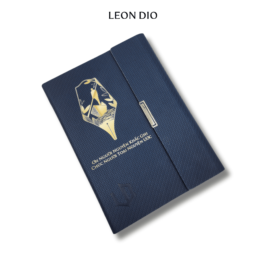 Sổ Da Bìa Còng Leon Dio Người Lái Đò - Màu Xanh thumbnail 2
