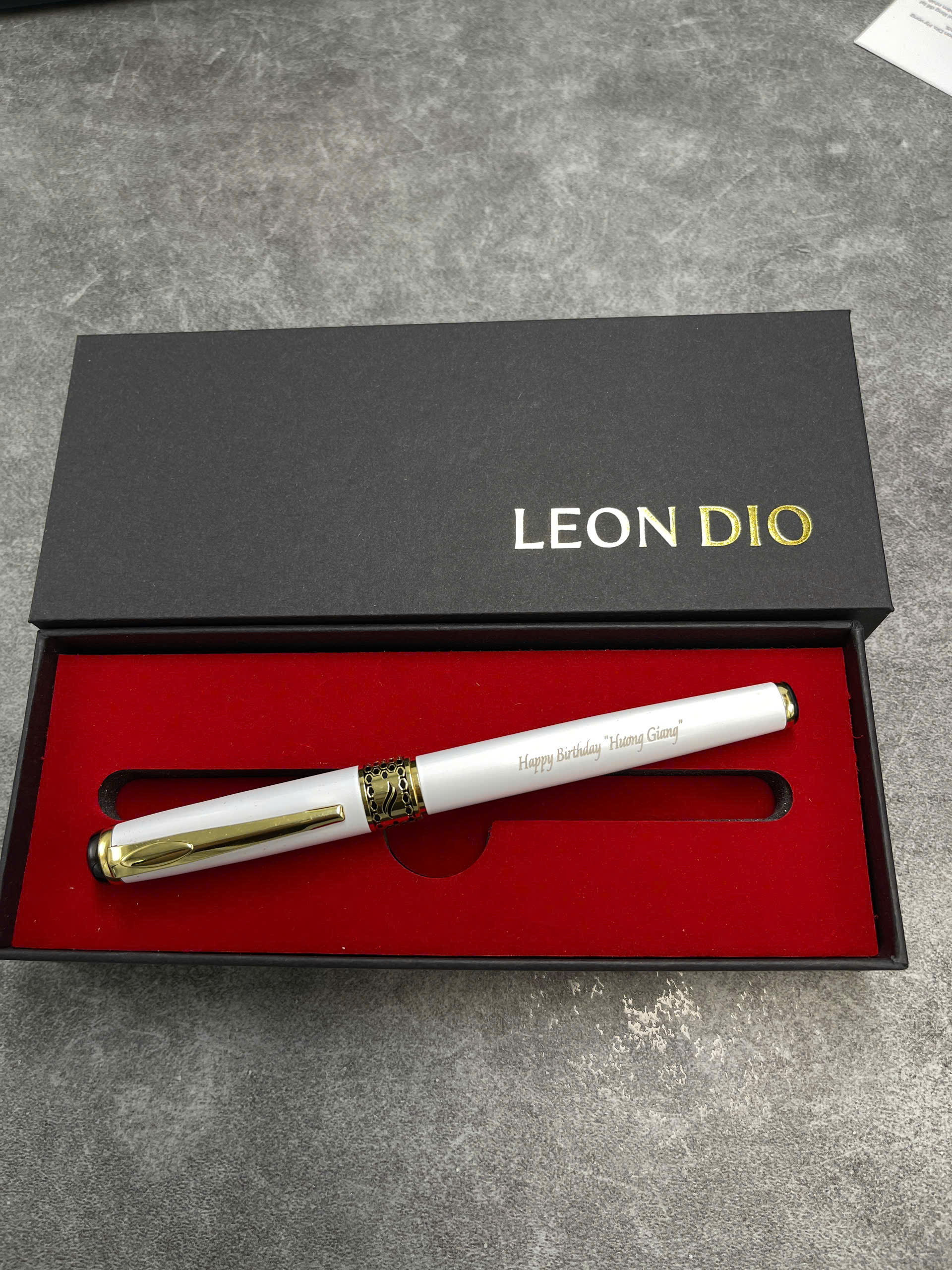 Bút Ký Cao Cấp Leon Dio Primal Hive White thumbnail 6