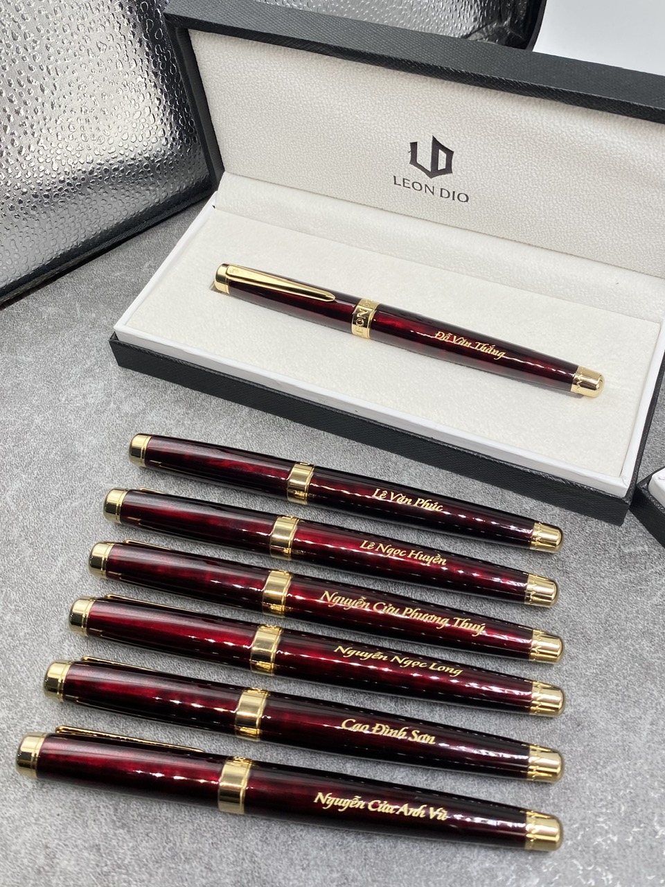GiftSet Cao Cấp Sang Trọng Sổ Leon Dio Cá Chép Hóa Rồng - Bút Elite Fire thumbnail 4