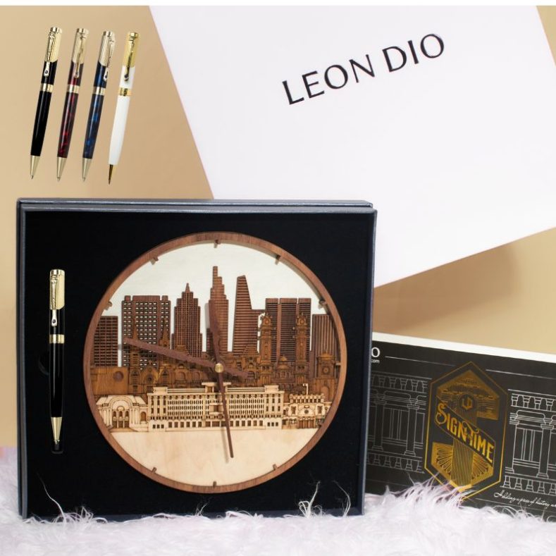 GiftSet Đồng Hồ Skylight Hồ Chí Minh - Bút The Classic Lapis Lazuli